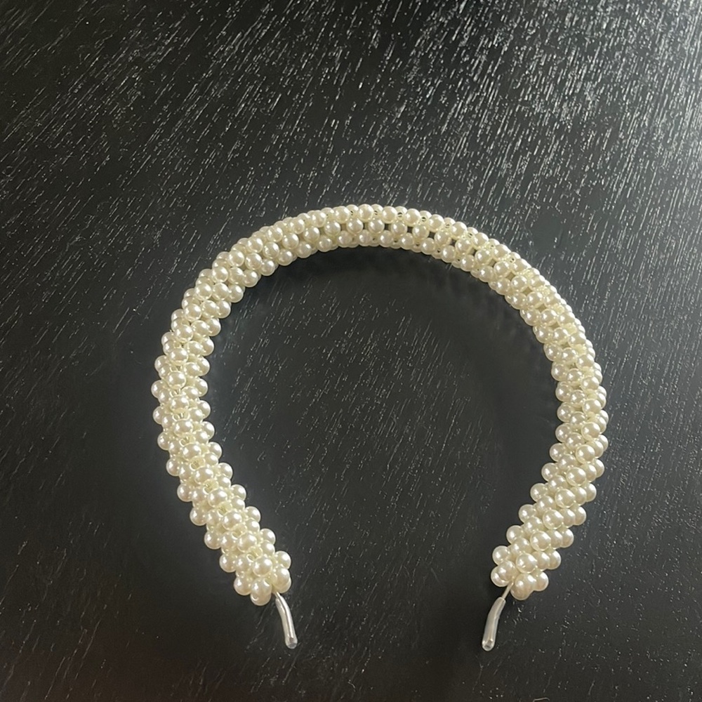 Pearl headband